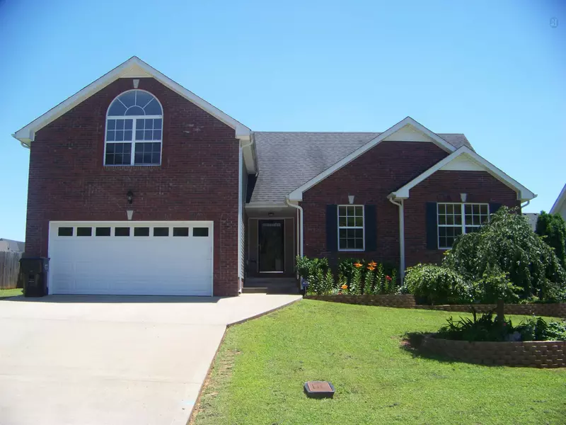 1236 Viewmont Drive, Clarksville, TN 37040