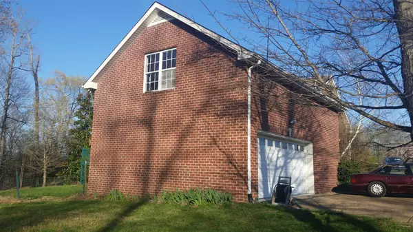 Burns, TN 37029,1127 Old East Side Rd