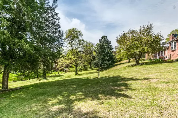 Brentwood, TN 37027,5708 Cloverland Pl