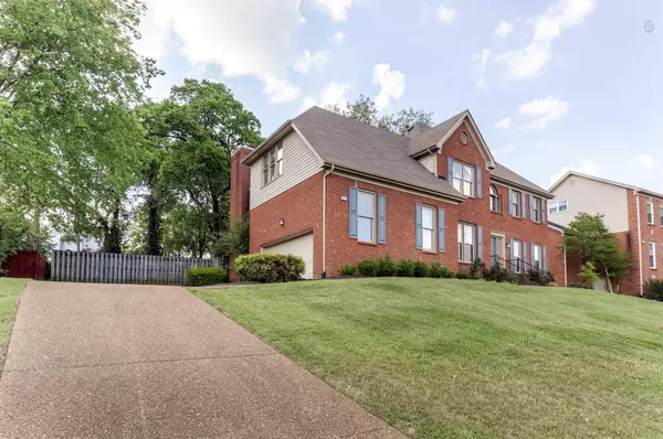 Brentwood, TN 37027,916 S Lane Ct