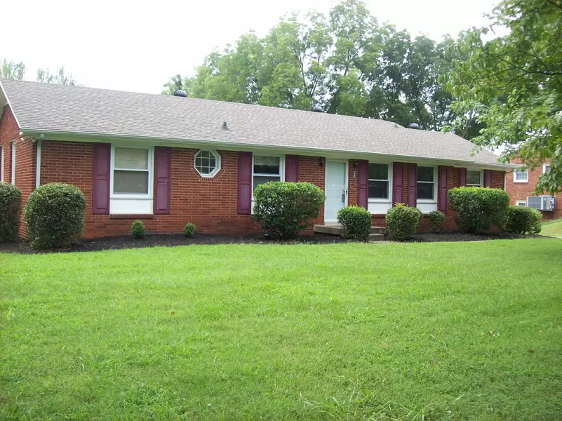 2114 Belmont Dr, Clarksville, TN 37043