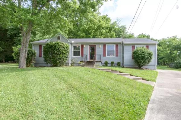 106 Cedar Ct, Hendersonville, TN 37075