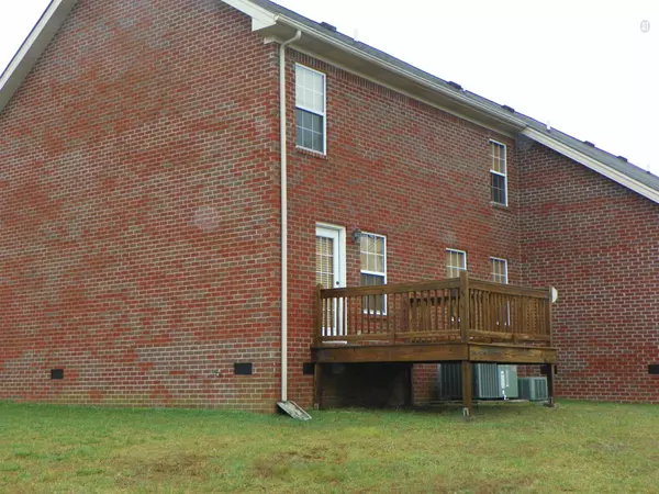 Dickson, TN 37055,200 Johnstone Dr #200