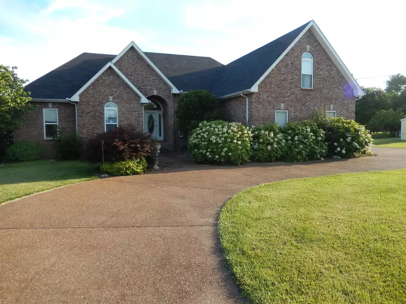 1301 Fraley Ct, La Vergne, TN 37086