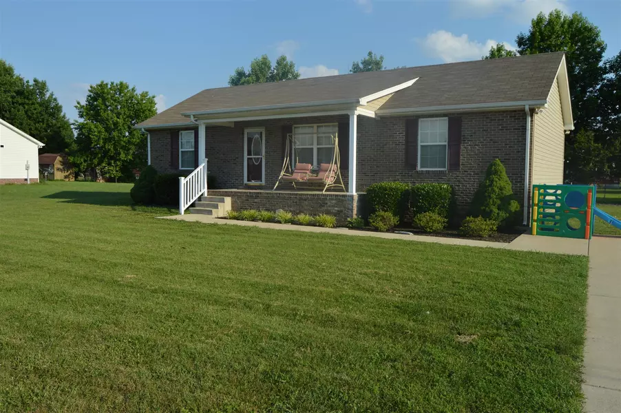 137 Mason St, Portland, TN 37148