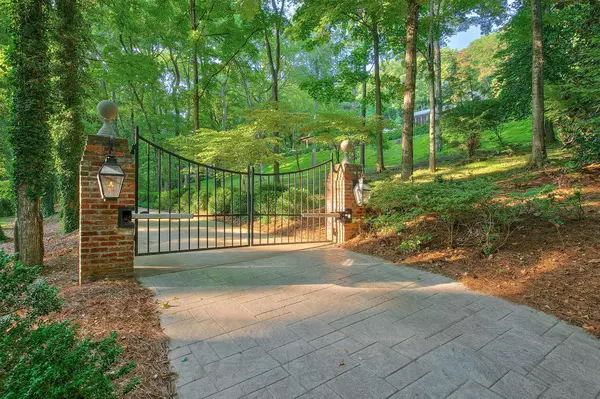 Nashville, TN 37215,1138 Crater Hill Dr