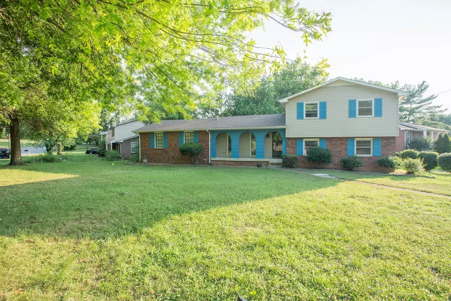 2909 Moss Spring Dr, Antioch, TN 37013