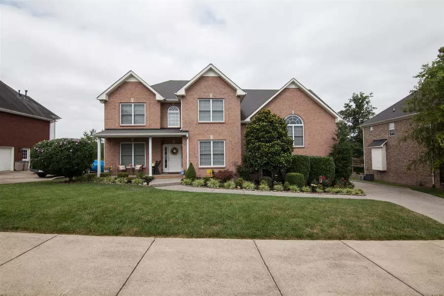 122 Cedar Ridge Ln, Hendersonville, TN 37075