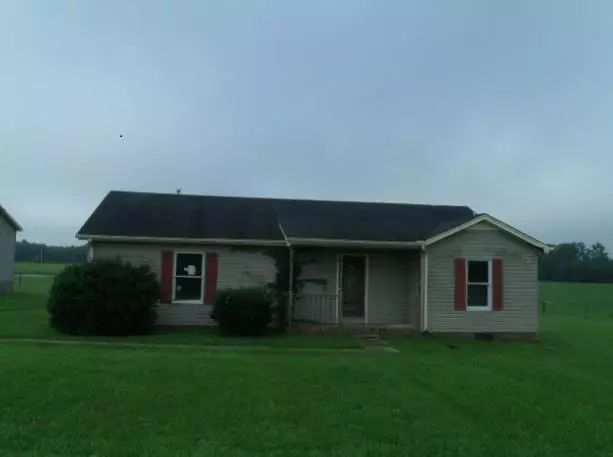 2351 Mud Cat Rd, Adams, TN 37010