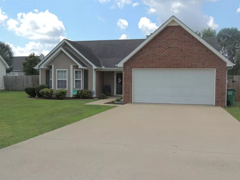 2513 Moore Way, La Vergne, TN 37086