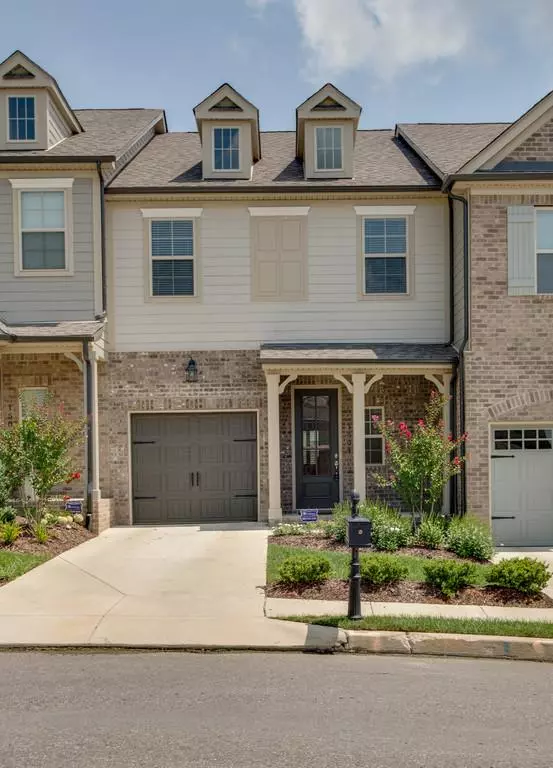 1504 Channing Dr, Thompsons Station, TN 37179