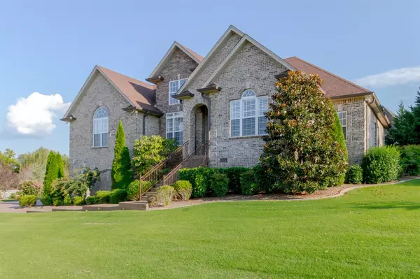 Hendersonville, TN 37075,102 Cedar Ridge Way