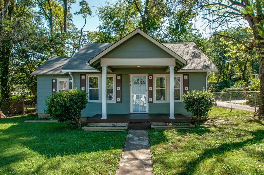 704 Douglas Ave, Nashville, TN 37207