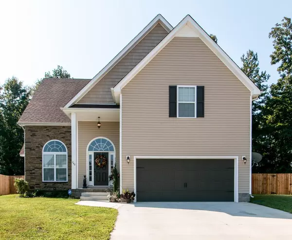 746 Sleek Fox Drive, Clarksville, TN 37040