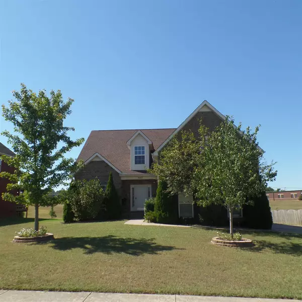 3927 Henricks Hill Dr, Smyrna, TN 37167