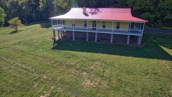 Bradyville, TN 37026,852 Jim Perkins Rd