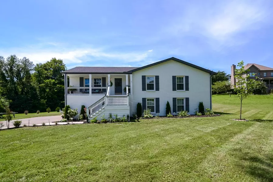 2144 Osburn Rd, Arrington, TN 37014