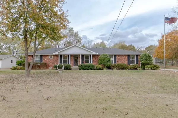 153 Gates Drive, Hendersonville, TN 37075