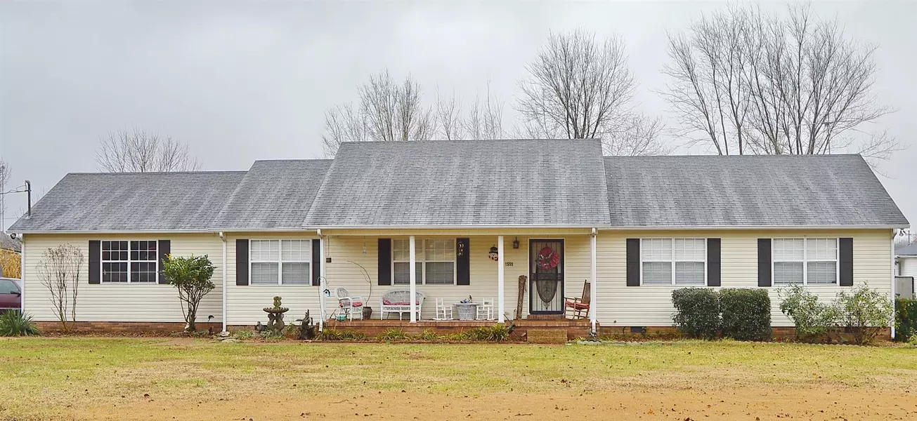 1559 Powell Ln, Lewisburg, TN 37091