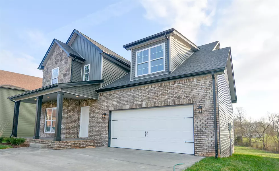 1039 Barnhill Rd., Clarksville, TN 37043