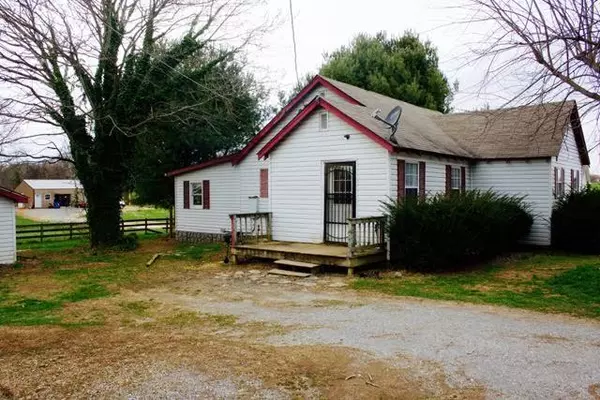 Westmoreland, TN 37186,255 Oakdale Rd