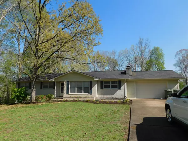 203 Bowen Heights Dr,  Waverly,  TN 37185