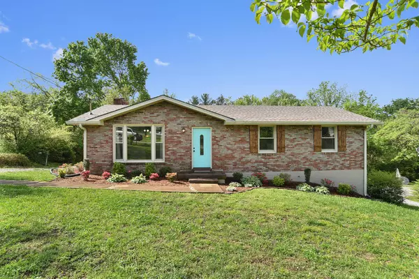 104 Lynn Ln, Old Hickory, TN 37138