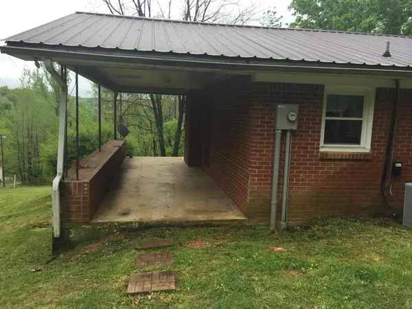 Erin, TN 37061,85 Fentress Dr