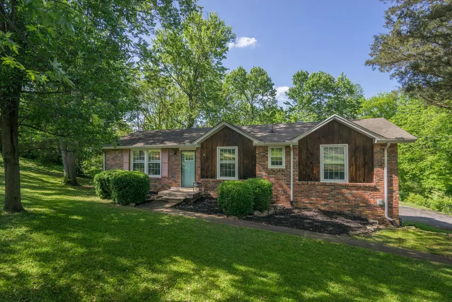 150 Neverbreak Drive, Hendersonville, TN 37075