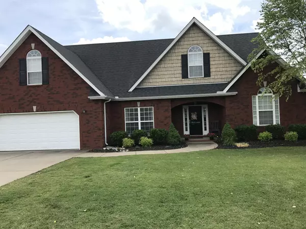 1806 Walking Dr, Murfreesboro, TN 37130