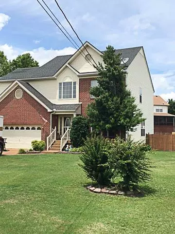 385 Clarkston Dr, Smyrna, TN 37167