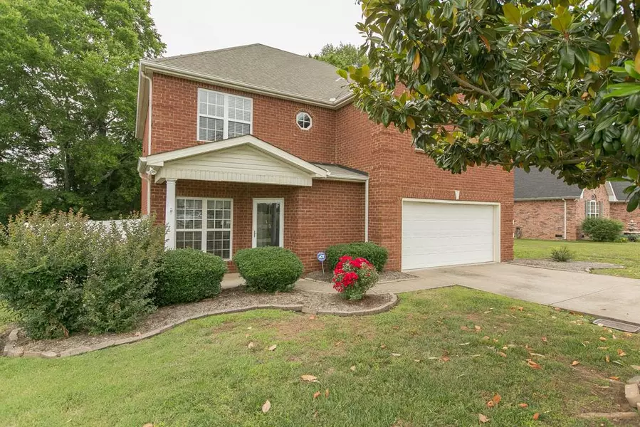 221 Titans Cir, Murfreesboro, TN 37127