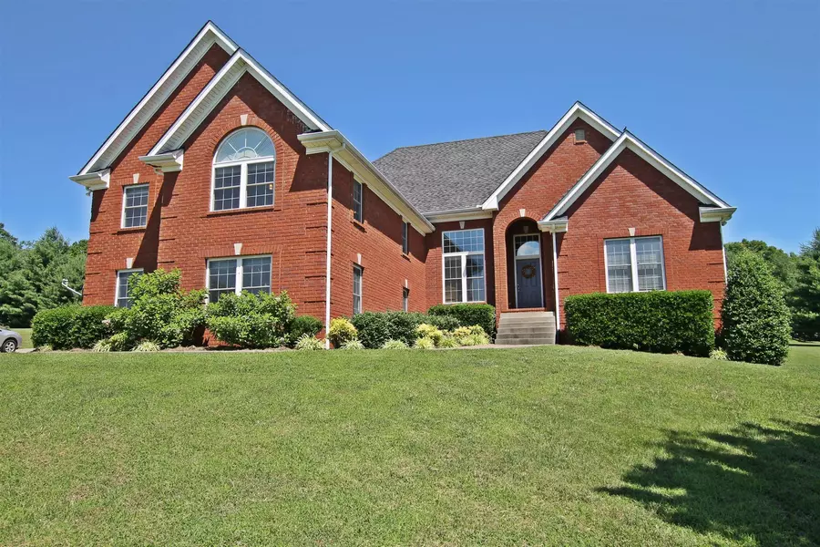 2011 Bryans Park Ct, Springfield, TN 37172