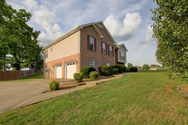 Clarksville, TN 37043,3493 Clover Hill Dr