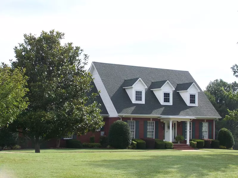 223 Sugar Tree Ln, Pulaski, TN 38478