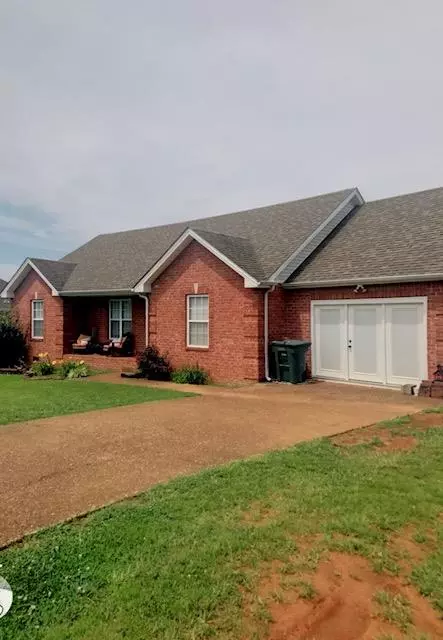 118 Irish Oaks Dr, Portland, TN 37148