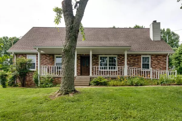 136 Hickory Heights Dr, Hendersonville, TN 37075