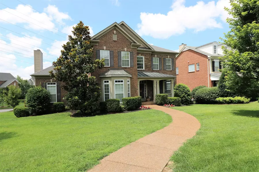 3041 Oxford Glen Dr, Franklin, TN 37067