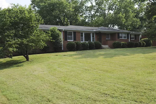 213 Wellington Dr, Madison, TN 37115