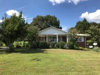 2490 Raney Camp Hollow Rd, Cumberland Furnace, TN 37051