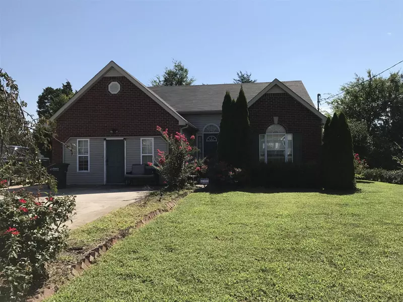 2025 Abingdon Dr, La Vergne, TN 37086