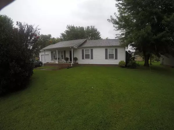 613 Edgefield Dr, Hohenwald, TN 38462