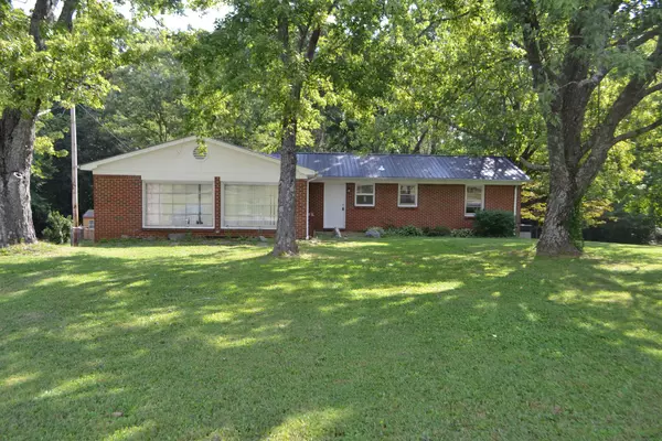 423 Clark Blvd, Mc Minnville, TN 37110