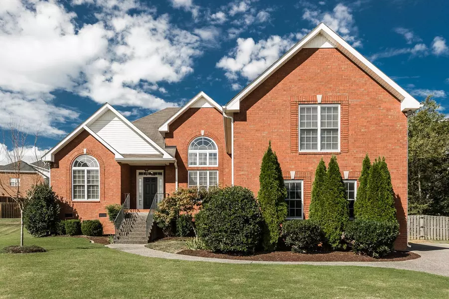 109 Cresthaven Ct, Hendersonville, TN 37075