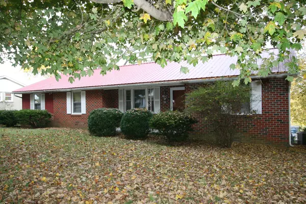 Dickson, TN 37055,105 Helberg St