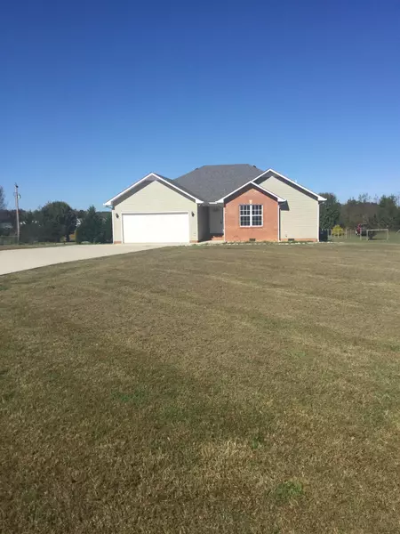 788 Six Mile Board Rd, Belvidere, TN 37306