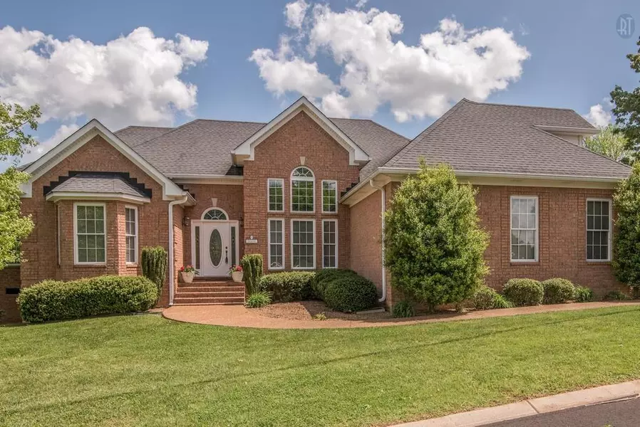 100 Fieldstone Dr, White House, TN 37188