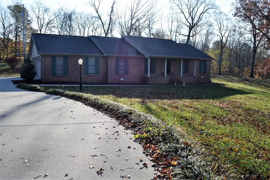 1681 Lovers Lane, Hopkinsville, KY 42240