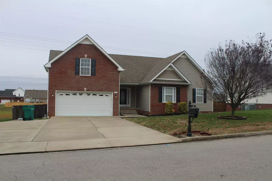 3708 Wheatfield Ln, Clarksville, TN 37040