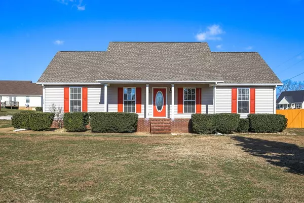 2500 Venus Ct, Chapel Hill, TN 37034